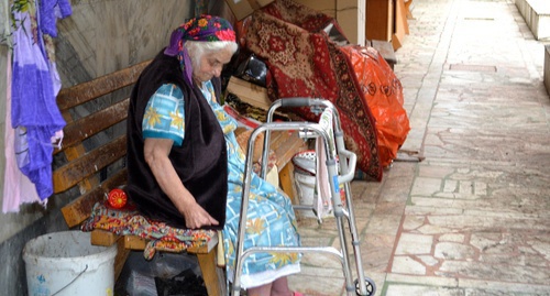 The oldest tenant of Adler-based boarding house "Neptune" Nina Silagadze. Photo by Svetlana Kravchenko for the ‘Caucasian Knot’. 