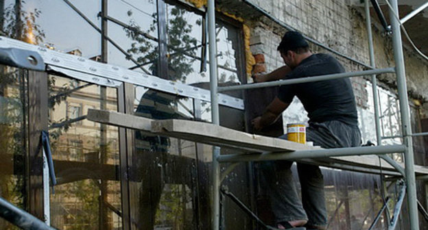 Chechnya, Grozny. Civil restoration works in 2008. Photo by www.chechnyafree.ru