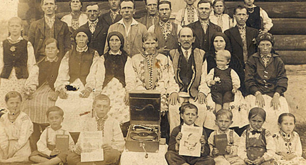 Jehovah's Witnesses in 1920s in USSR. Photo by www.historyjw.com