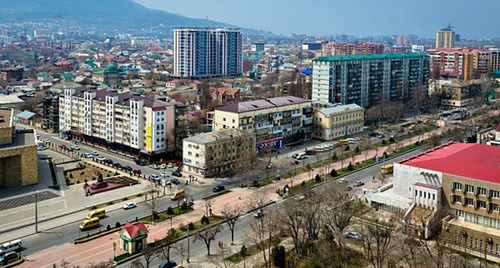 Centre of Makhachkala. Photo: http://mahachkala.bezformata.ru/listnews/mahachkali-perekroyut-avtomobilnoe/46153656/