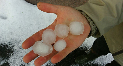 Hail in North Ossetia on June 5, 2016. Photo: © Sputnik / Dzerassa Biazarti