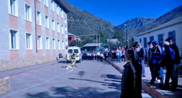 In the vicinity of explosion site in the village of Agvali, Tsumadin District, Dagestan, April 24, 2017. Still picture, video Republic of Dagestan, https://www.youtube.com/watch?v=6YcLsAtP040