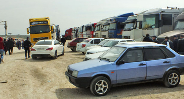 Heavy truck drivers on protest against 'Platon' system, Dagestan, April 2017. Photo by Patimat Makhmudova for the 'Caucasian Knot'. 