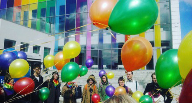 A Rainbow Flashmob dedicated to the May 17th, the International Day against Homophobia and Transphobia. Photo: the group of the "Russian LGBT Network" in "VKontakte" https://vk.com/lgbtrussia?z=photo-497578_456239938%2Falbum-497578_00%2Frev