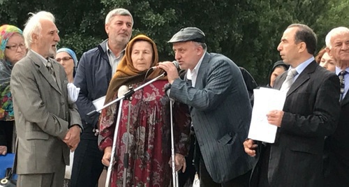 Participants of anticorruption rally in Makhachkala, May 27, 2017. Photo by Patimat Makhmudova for the 'Caucasian Knot'. 