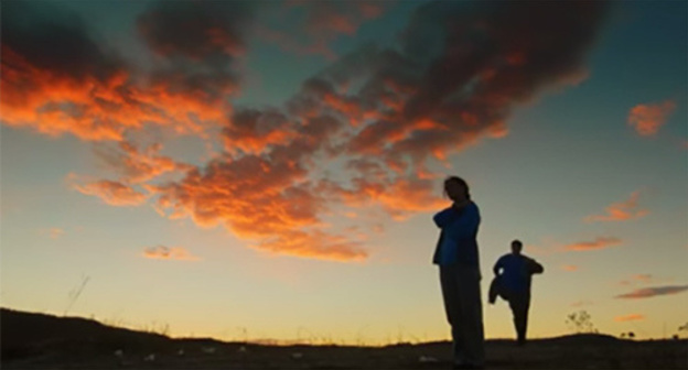 Screenshot of the film "Tesnota" (Squeeze). Screenshot of the French movie trailer