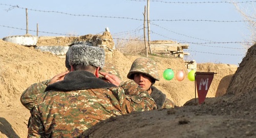 Soldiers of the Nagorno-Karabakh army. Photo by Alvard Grigoryan for "Caucasian Knot"