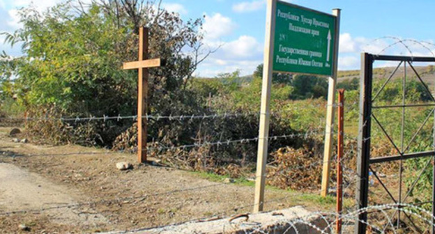 Barbed wire along the border between Georgia and South Ossetia (unrecognized state). Photo: RFE/RL