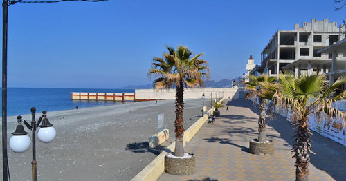 Beach near the State Residence 'Riviera-6', Sochi, 2017. Photo by Svetlana Kravchenko for the Caucasian Knot.