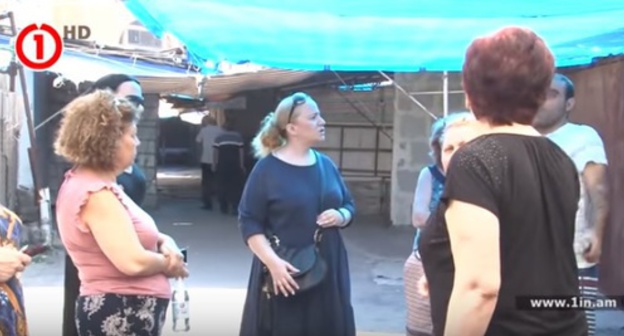 Sellers protest against dismantling of Firdusi market, Yerevan, July 2017. Screenshot: https://www.youtube.com/watch?v=I6OcYfCCGL0