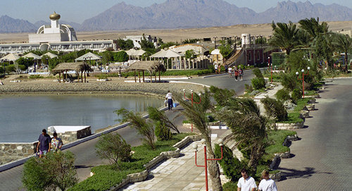 The "Aladdin" hotel in Hurghada. Photo © Sputnik/ Yuri Somov
https://ru.armeniasputnik.am/incidents/20170714/7952045/napadenie-na-otel-v-hurgade-mid-armenii-soobshchil-o-ranenii-dvuh-armyan.html