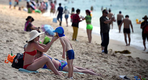 Beach. Photo: http://vlg-media.ru/society/v-rosi-pojavitsja-kurortnyi-sbor-57094.html