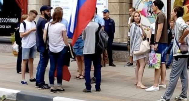 Navalny's supporters at the meeting in Armavir. Photo: https://golos-kubani.ru/v-armavire-policejskie-sobirayut-obyasnitelnye-s-uchastnikov-vstrechi-12-iyunya/