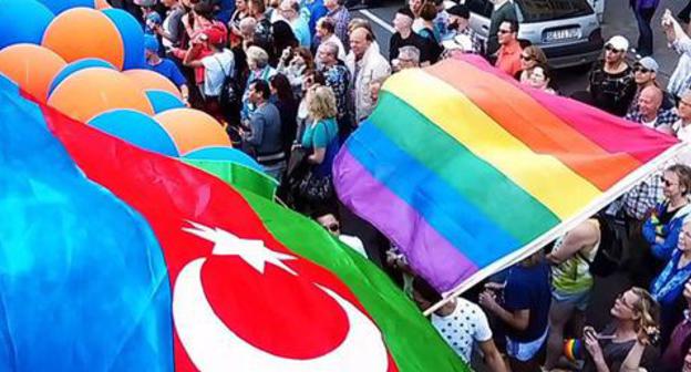 Flags of Azerbaijan and LGBT. Photo by Ghvinotsdaati, Wikimedia Commons