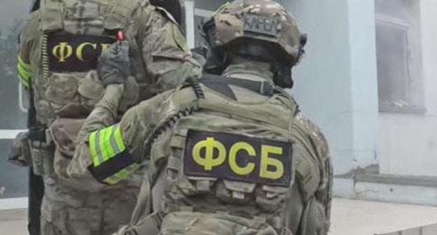 The FSB officers. Photo: RFE/RL