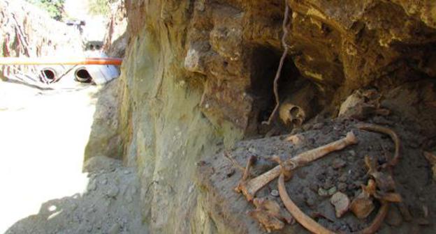 Crypts discovered during excavations in Volgograd. Photo by Vyacheslav Yaschenko for the 'Caucasian Knot'. 