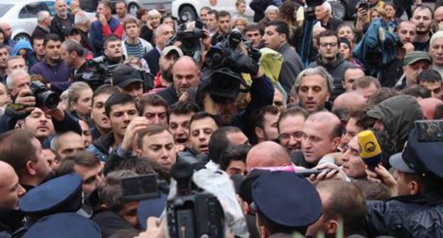 Protest rally near Tbilisi Sakrebulo, October 10, 2017. Photo by Inna Kukudzhanova for the Caucasian Knot. 