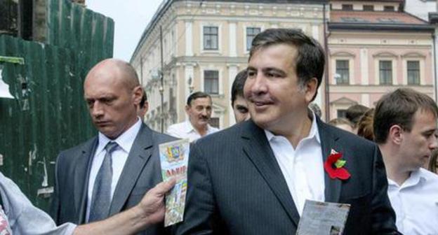 Mikhail Saakashvili (right). Photo: REUTERS/Vitaliy Hrabar