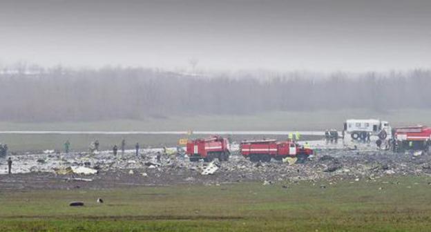 At the site of the crash of Boeing 737-800 aircraft. Photo: Erik Romanenko https://ru.wikipedia.org