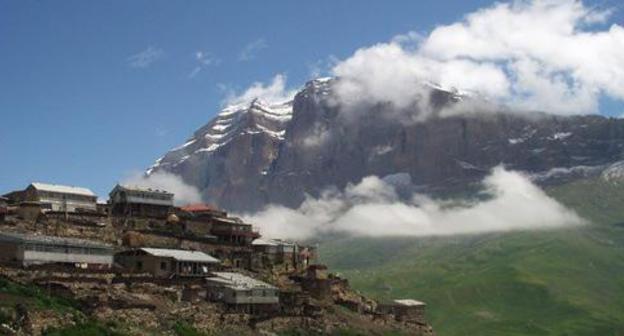 The village of Kurush in the Dokuzparin District of Dagestan. Photo http://flnka.ru/