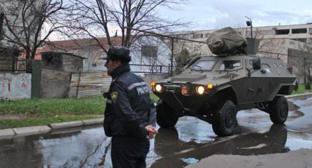 Armoured vehicles leaving the place of special operation, Tbilisi, November 23, 2017. Photo by Inna Kukudzhanova for the Caucasian Knot. 