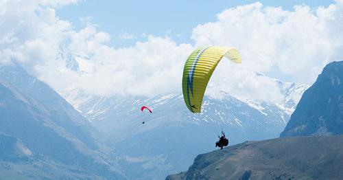 Paragliders in Kabardino-Balkaria. Photo by the press service of the government of Kabardino-Balkaria
http://pravitelstvo.kbr.ru