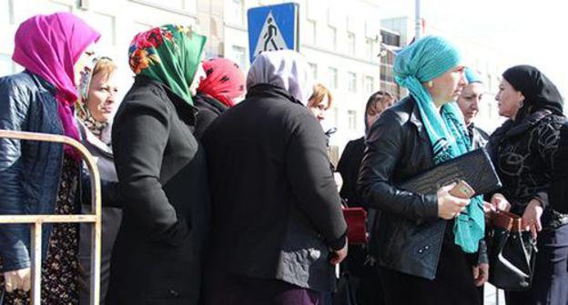 Grozny residents. Photo by Akhmed Aldebirov for the "Caucasian Knot"