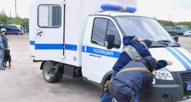 The detention by the law enforcers. Photo by the press service of the  Russia's National Anti-Terrorism Committee http://nac.gov.ru/