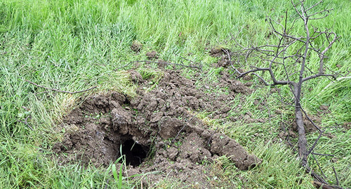 Shell explosion hole, Nagorno-Karabakh. Photo by Alvard Grigoryan for the Caucasian Knot. 