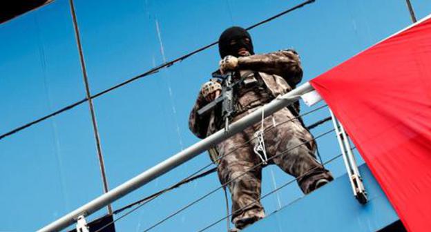 A law enforcer. Turkey. Photo: REUTERS/Murad Sezer