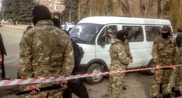 Law enforcers. Photo by the user Radio Erkentyi (RFE/RL)