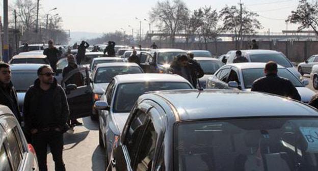 Motor rally in Yerevan against government ban on the imports of right-hand-drive cars, Yerevan, January 2018. Photo by Tigran Petrosyan for the Caucasian Knot. 