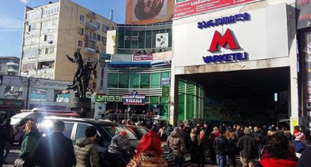 “Varketili” metro station, Tbilisi, January 30, 2018. Photo: © Sputnik / STRINGER https://sputnik-georgia.ru/incidents/20180130/239102762/Obrushenie-potolka-v-metro-Tbilisi-poslednie-novosti.html