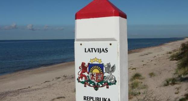 A boundary pillar on the border with Latvia. Photo by Roman Nuriev for the "Caucasian Knot"