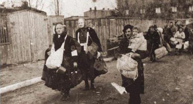 The deportation. Photo: public heritage https://ru.wikipedia.org