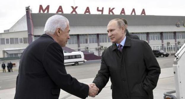 Vladimir Putin (right) and Vladimir Vasiliev in Makhachkala, March 13, 2018. Photo: Sputnik/Alexei Nikolsky/Kremlin via REUTERS