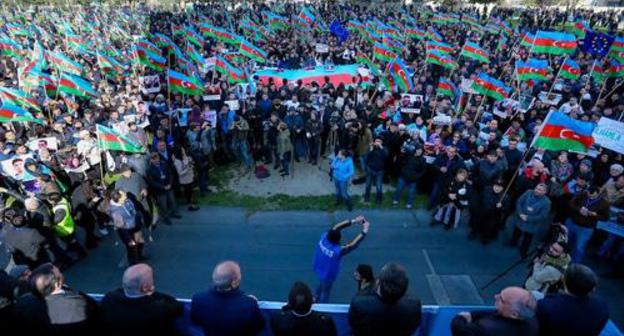 Portraits of political prisoners at opposition rally in Baku, March 31, 2018. Photo by Aziz Karimov for the Caucasian Knot. 