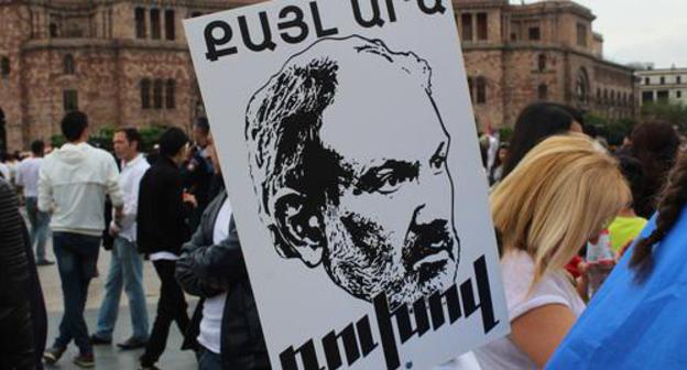 Graphic portrait of Nikol Pashinyan. Photo by Tigran Petrosyan for the Caucasian Knot. 