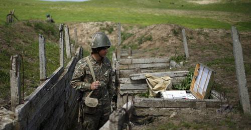 At the contact line in Nagorno-Karabakh. Photo: REUTERS/Staff