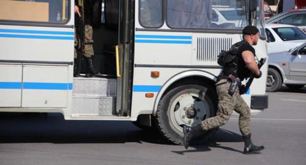 The police officers in Grozny. Photo by Magomed Magomedov for the "Caucasian Knot"