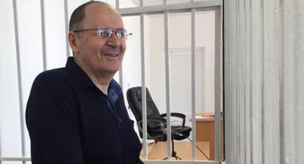 Oyub Titiev in the courtroom. Photo: press service of HRC "Memorial".