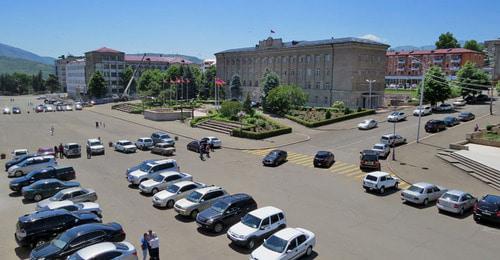 Residence of the President of Nagorno-Karabakh, Stepanakert, June 6, 2018. Photo by Alvard Grigoryan for the Caucasian Knot