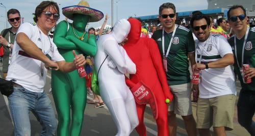 Football fans on the day of South Korea-Mexico match, Rostov-on-Don, June 23, 2018. Photo by Konstantin Volgin for the Caucasian Knot.