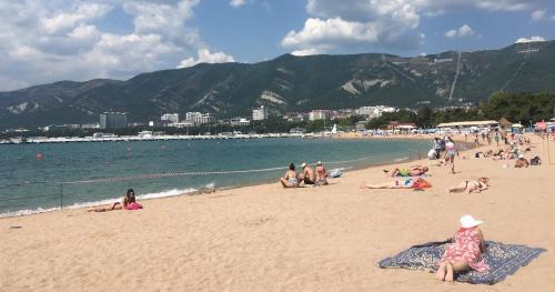 Beach in Gelendzhik closed for bathing, July 6, 2018. Photo by Anna Gritsevich for the Caucasian Knot.