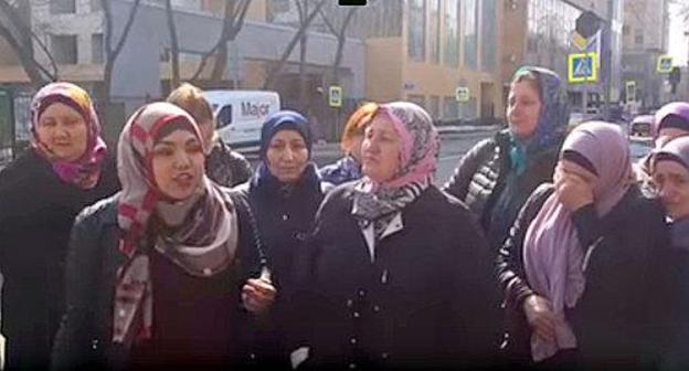 Participants of protest held at Iraqi Embassy in Moscow, April 5, 2018. Photo: https://www.youtube.com/watch?time_continue=62&v=_URlbSxm_nE