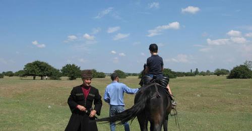 The educational project "Under the Tree". Kabardino-Balkaria. Photo by Lydia Zhigunova for the "Caucasian Knot"