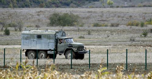 The border between Georgia and South Ossetia. Photo: REUTERS/David Mdzinarishvili