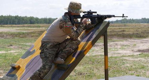 Azerbaijani shooter at a gun range, August 2018. Photo: press service of the Azerbaijani Ministry of Defence, https://mod.gov.az