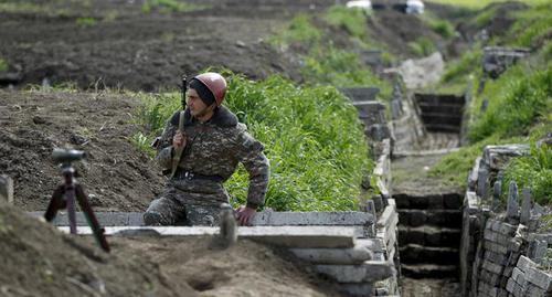 At the contact line in Nagorno-Karabakh. Photo: REUTERS/Staff