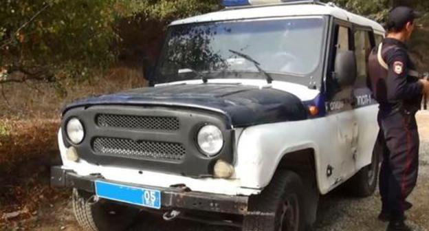 Police car at the place of CTO in Dagestan. Photo: press service of the National Antiterrorist Committee, http://nac.gov.ru/kontrterroristicheskie-operacii/v-hode-kto-v-dagestane-neytralizovany-troe-2.html